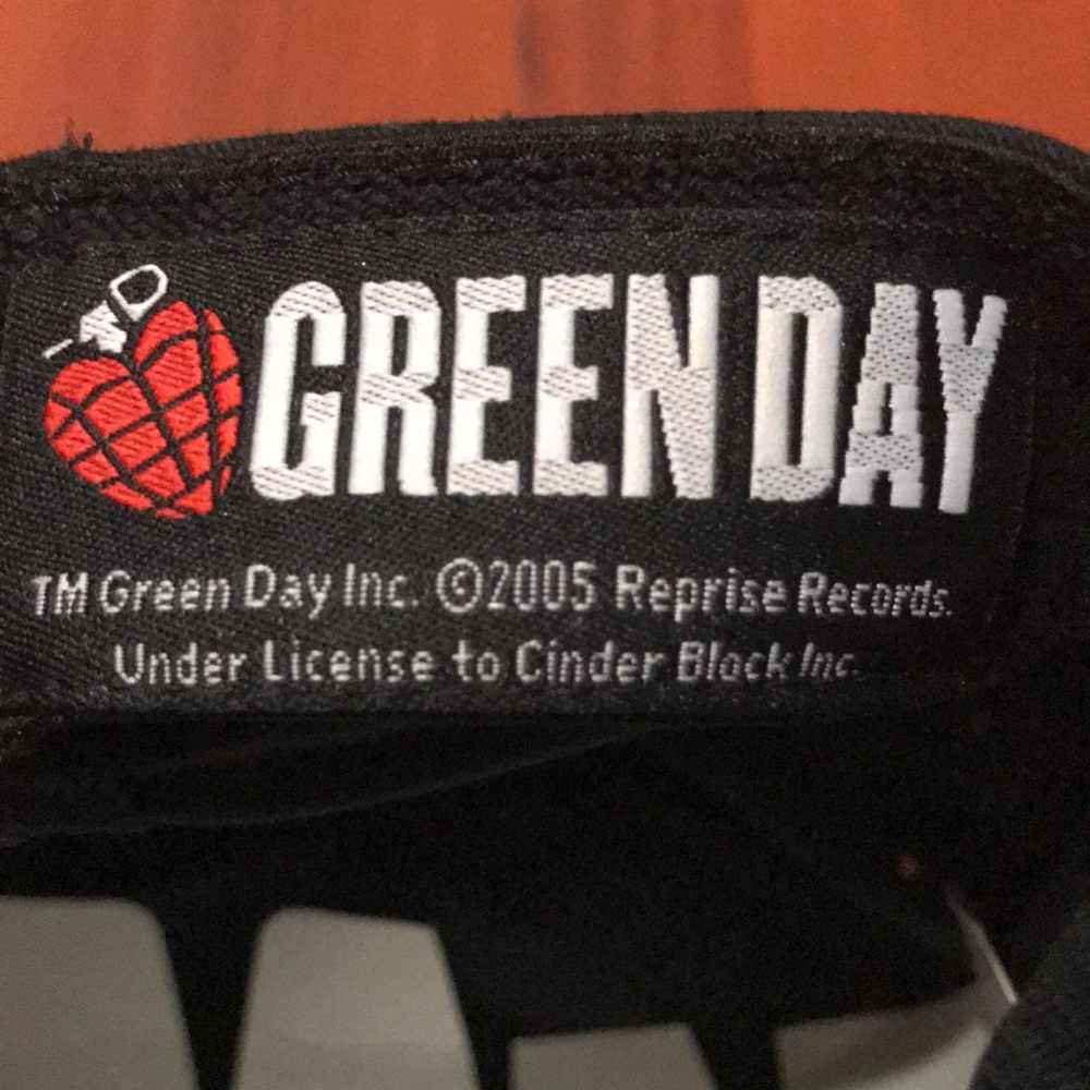 “GREENDAY GRENADE PATCH LOGO” Fitted Cap/Hat - Picture 8 of 10